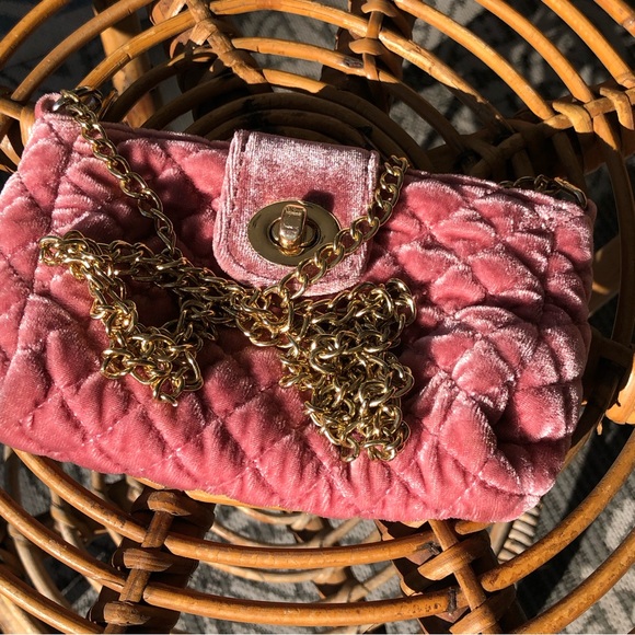 Dusty Pink Quilted Velvet Mini Crossbody Purse - Picture 5 of 5